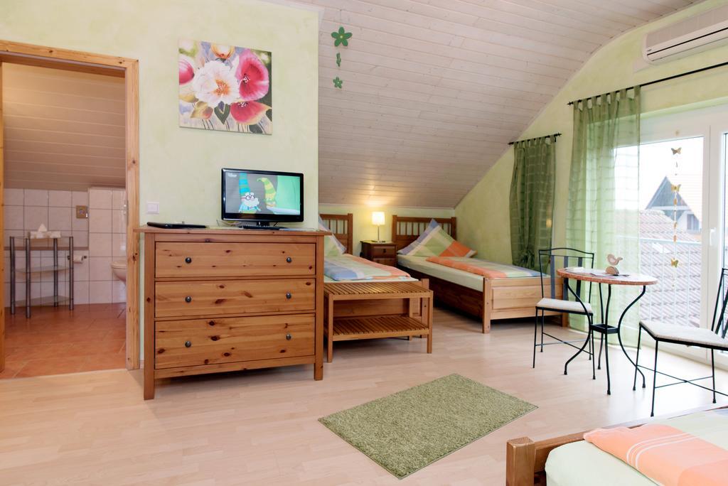 Gaestehaus Hauser Rust Extérieur photo